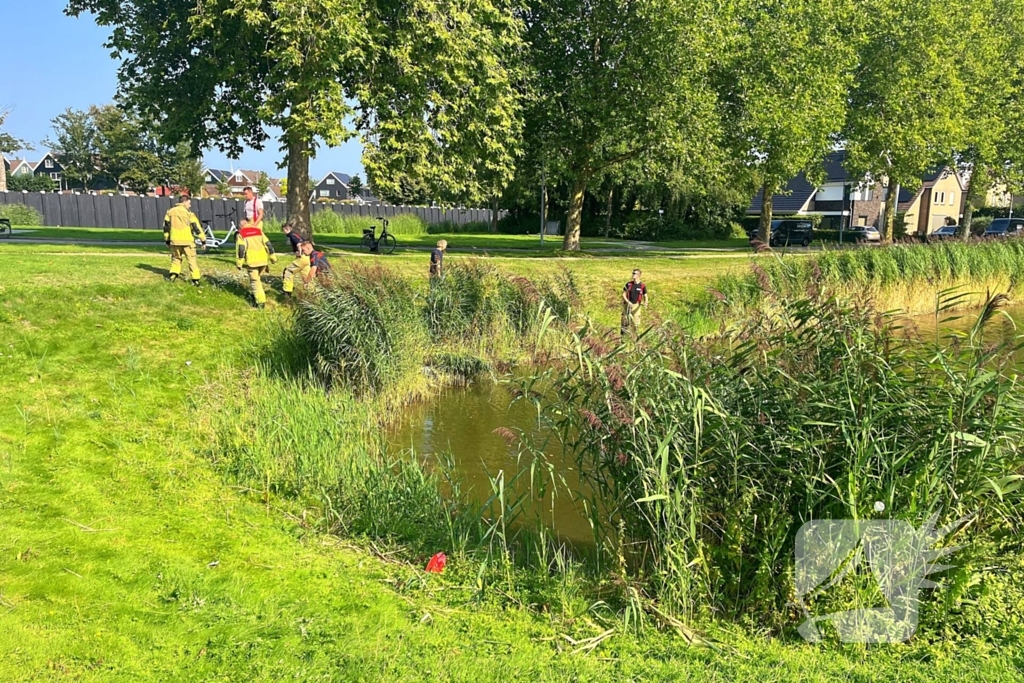 Reiger bevrijdt uit visdraad