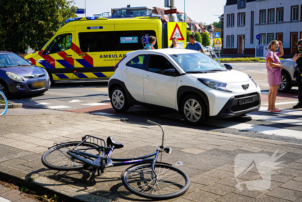 Fietser aangereden op rotonde