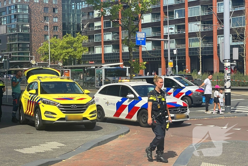 Aanrijding leidt tot hoofdletsel scooterrijdster