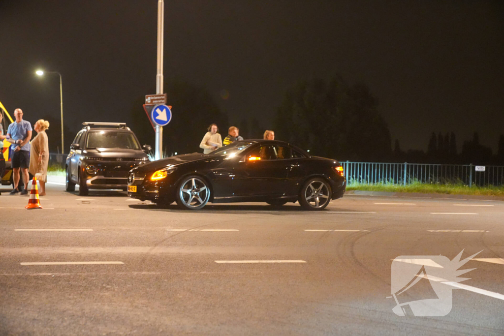 Persoon nagekeken na auto-ongeluk