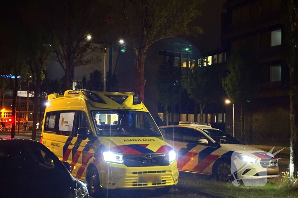 Scooter en longboard botsen