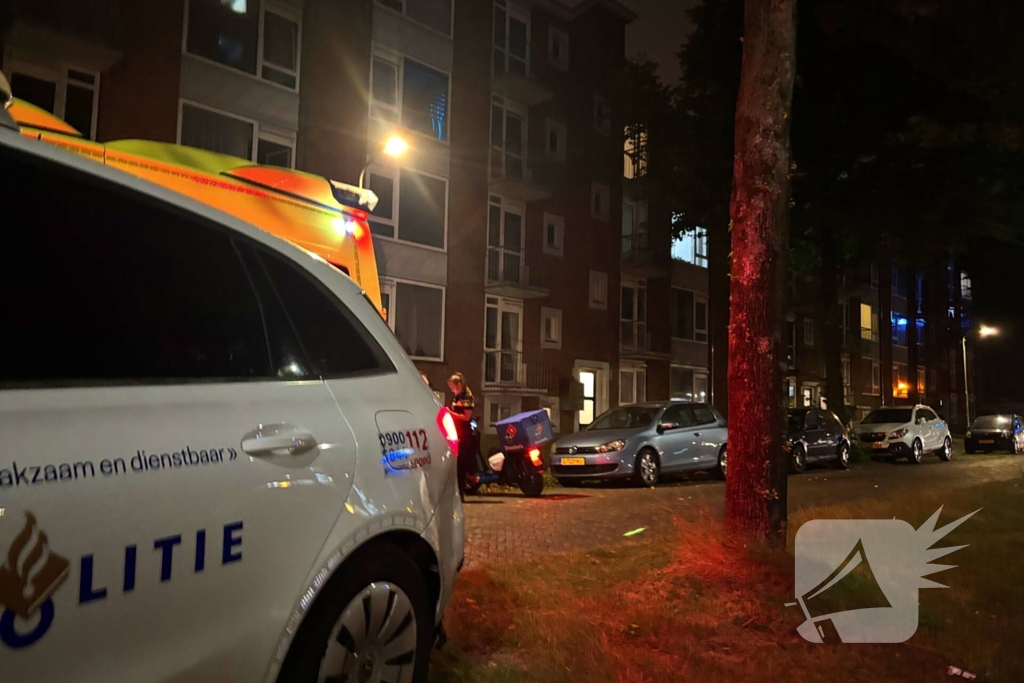 Scooter en longboard botsen