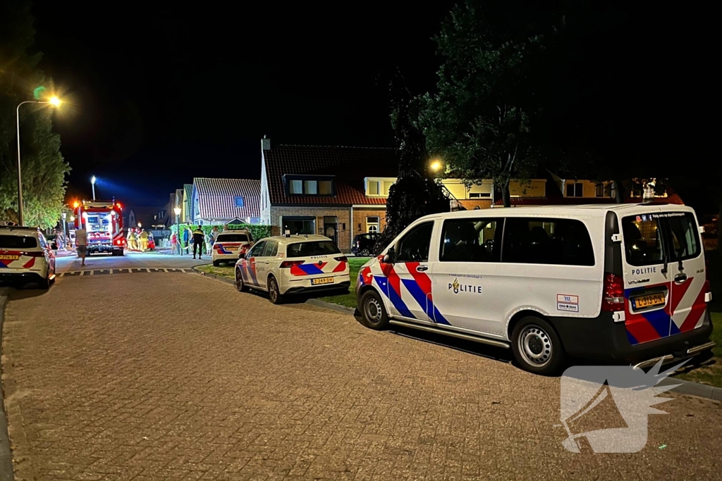 Brandweer schaalt op bij schuurbrand in nachtelijke uren