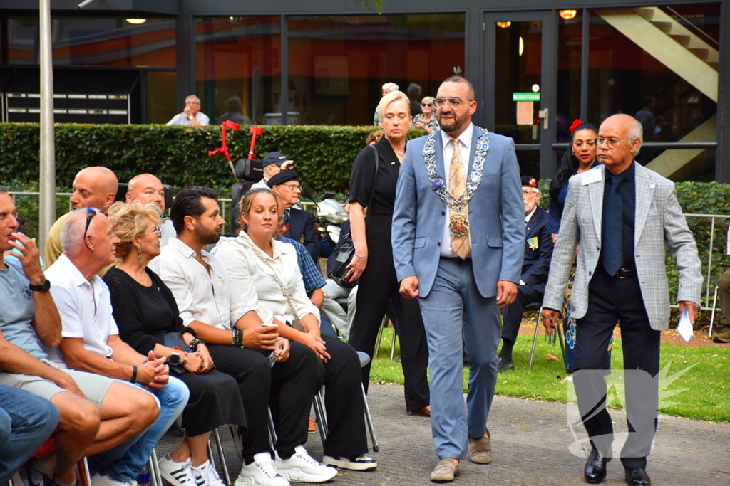 Jaarlijkse herdenking trekt honderden bezoekers
