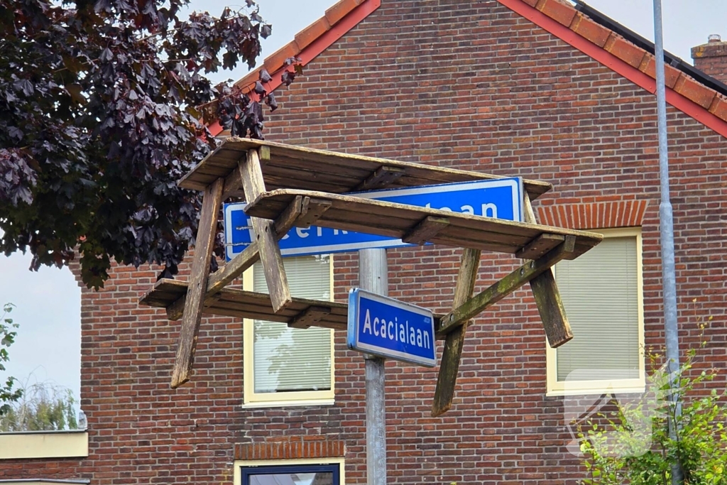 Picknicken op hoogte door vandalen