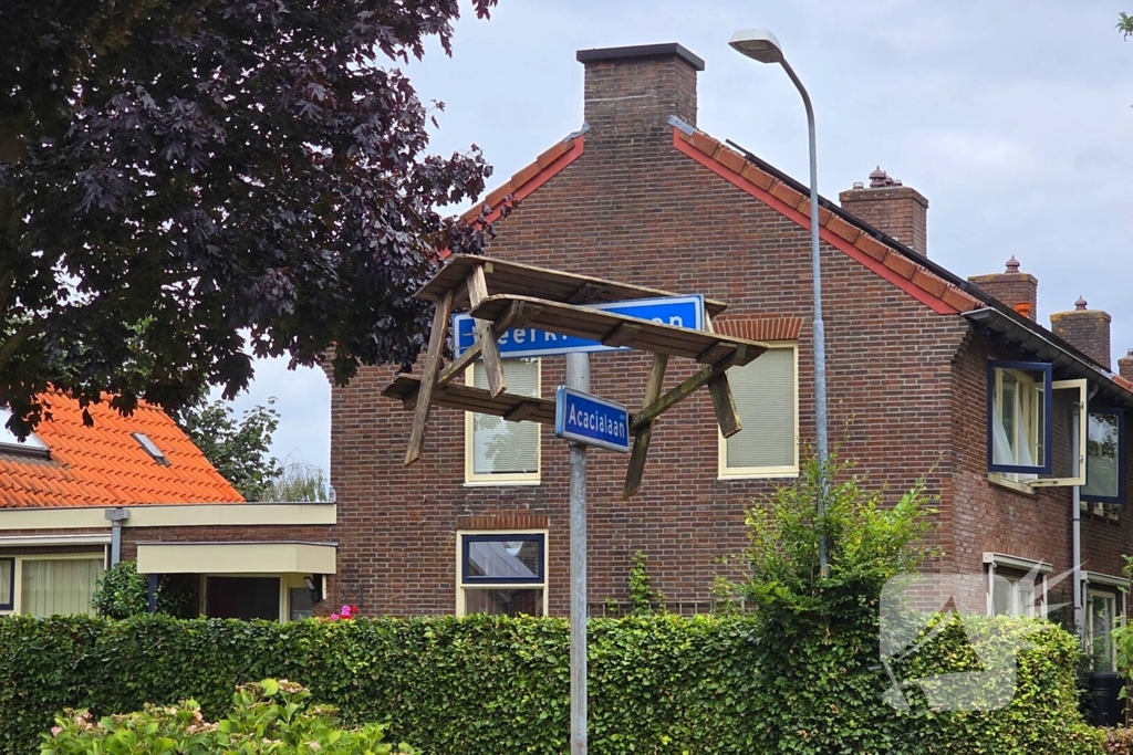 Picknicken op hoogte door vandalen