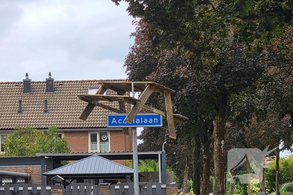 Picknicken op hoogte door vandalen