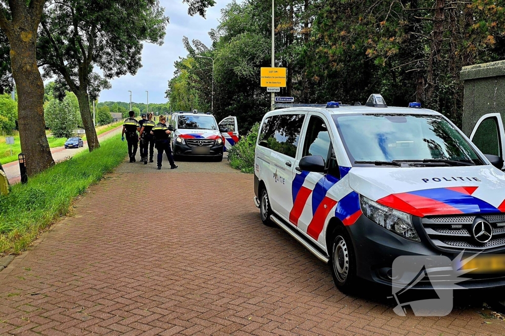 Persoon aangehouden na poging auto inbraak