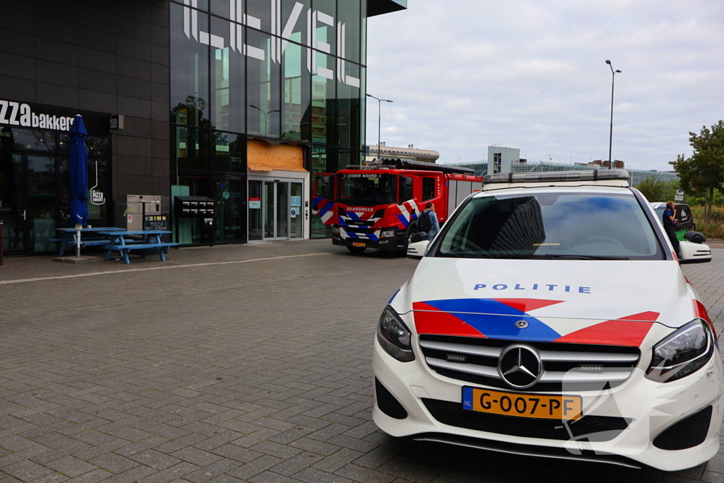 Man sticht brand in stadskantoor
