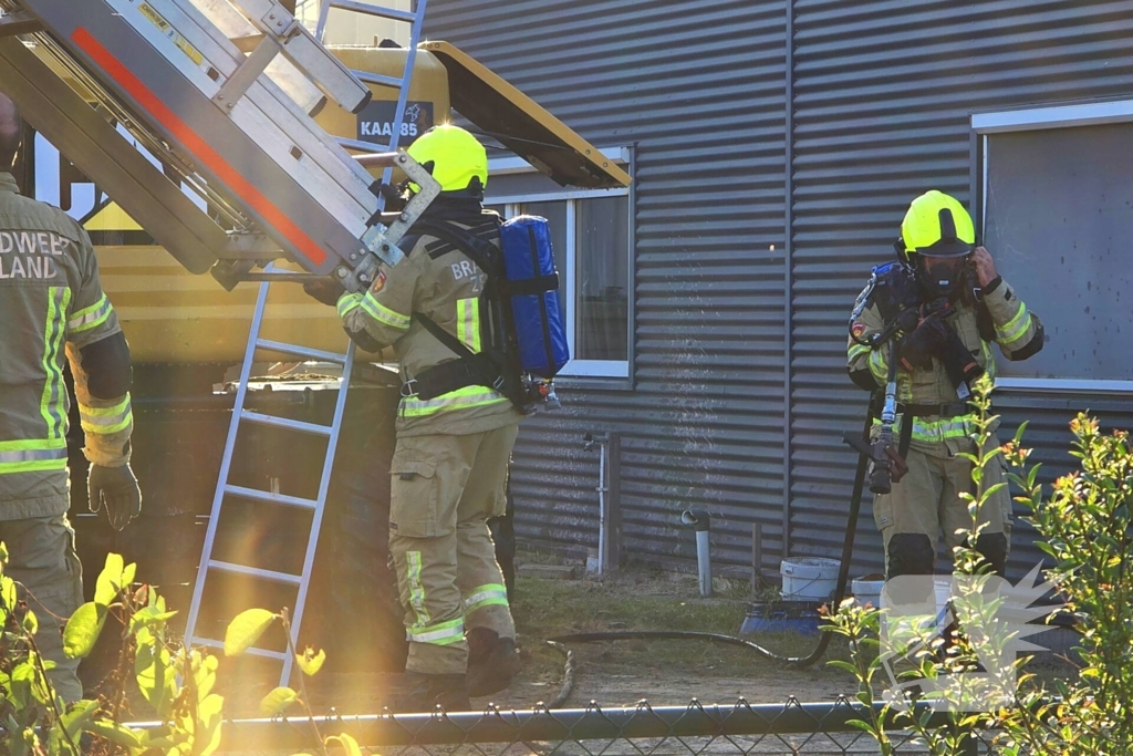 Brand in landbouwvoertuig snel geblust