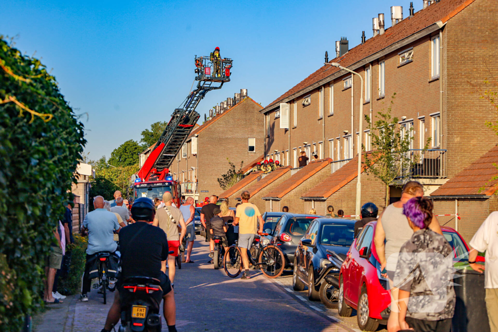 Woningbrand leidt tot evacuatie en medische hulp
