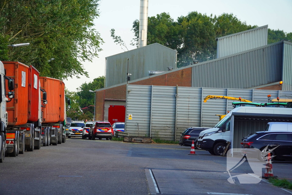 Meerdere brandweer eenheden ingezet bij brand grasdrogerij