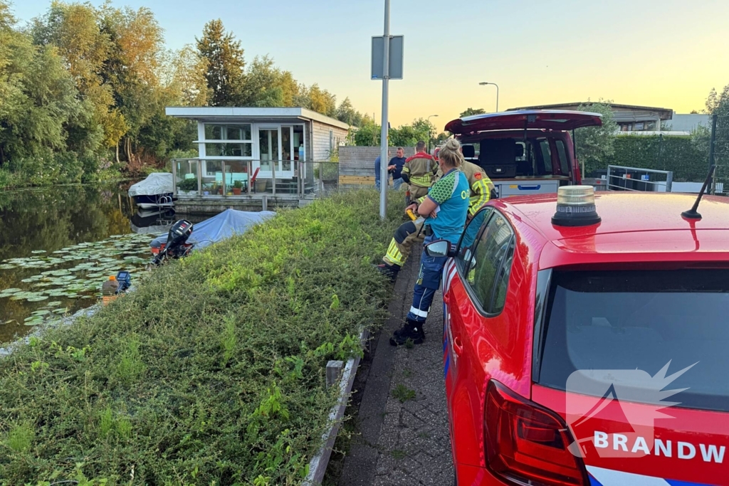 Man komt in aanraking met onbekende chemische stof na vondst vat