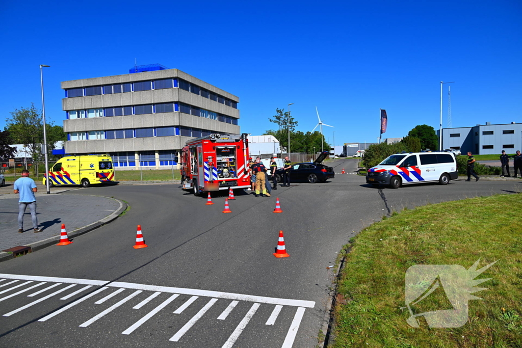 Aanrijding met bestelbus op zijkant