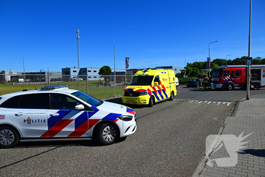 Aanrijding met bestelbus op zijkant