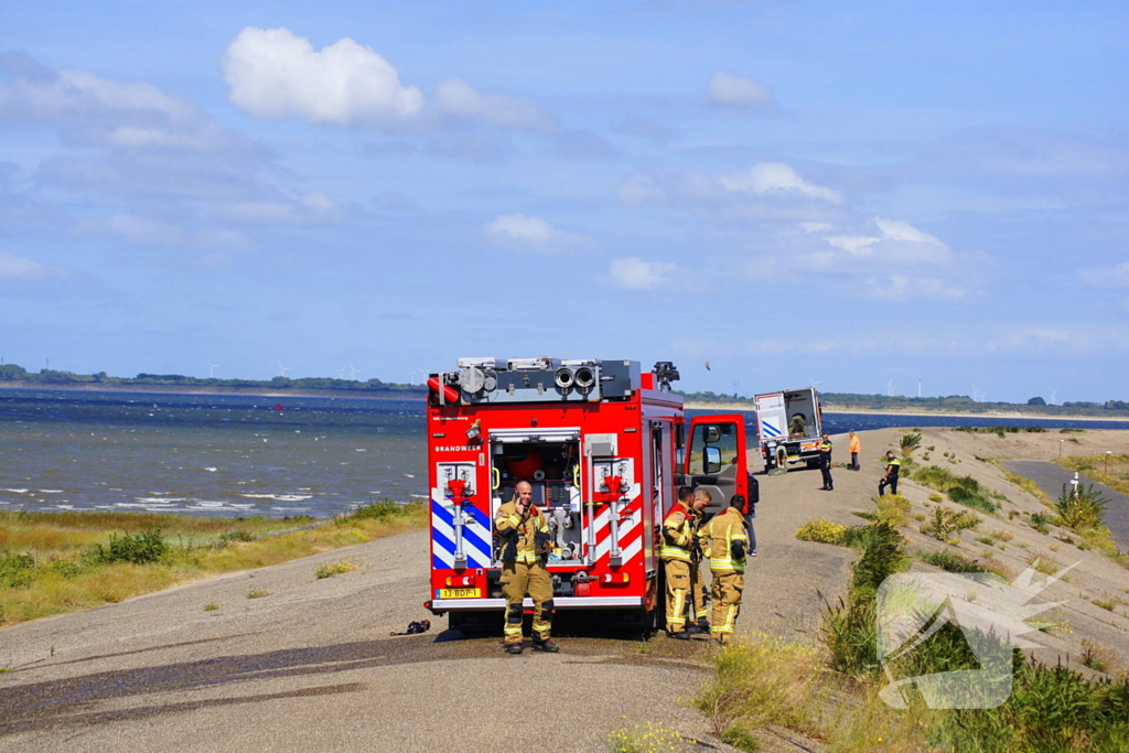 Brandweer groots ingezet na explosie