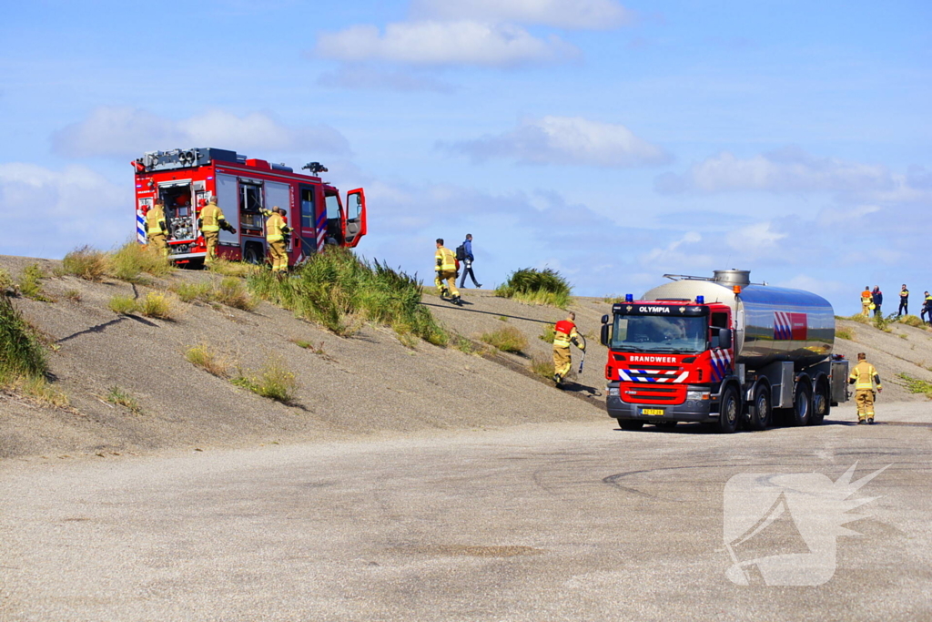 Brandweer groots ingezet na explosie