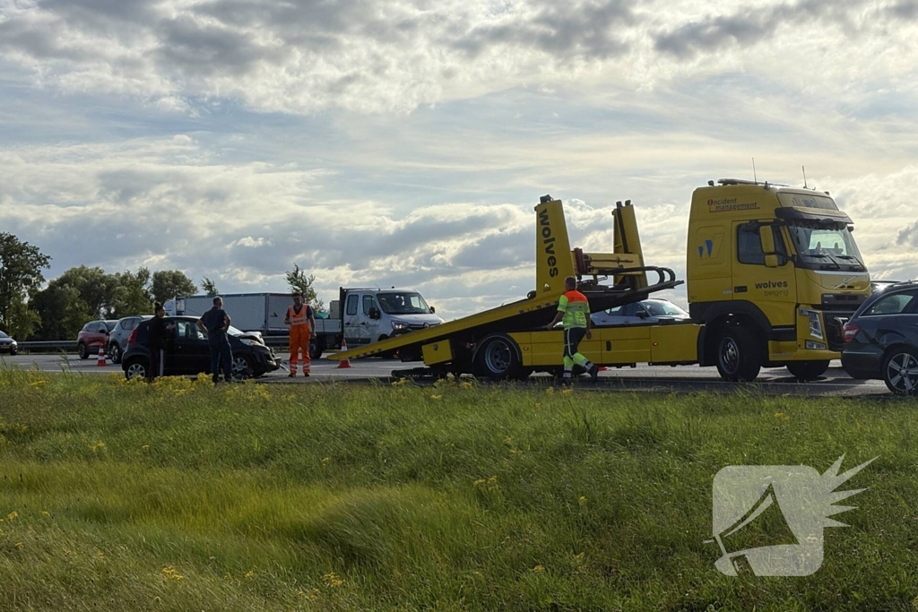 Meerdere auto's betrokken bij ernstige aanrijding