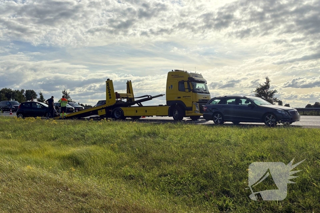 Meerdere auto's betrokken bij ernstige aanrijding