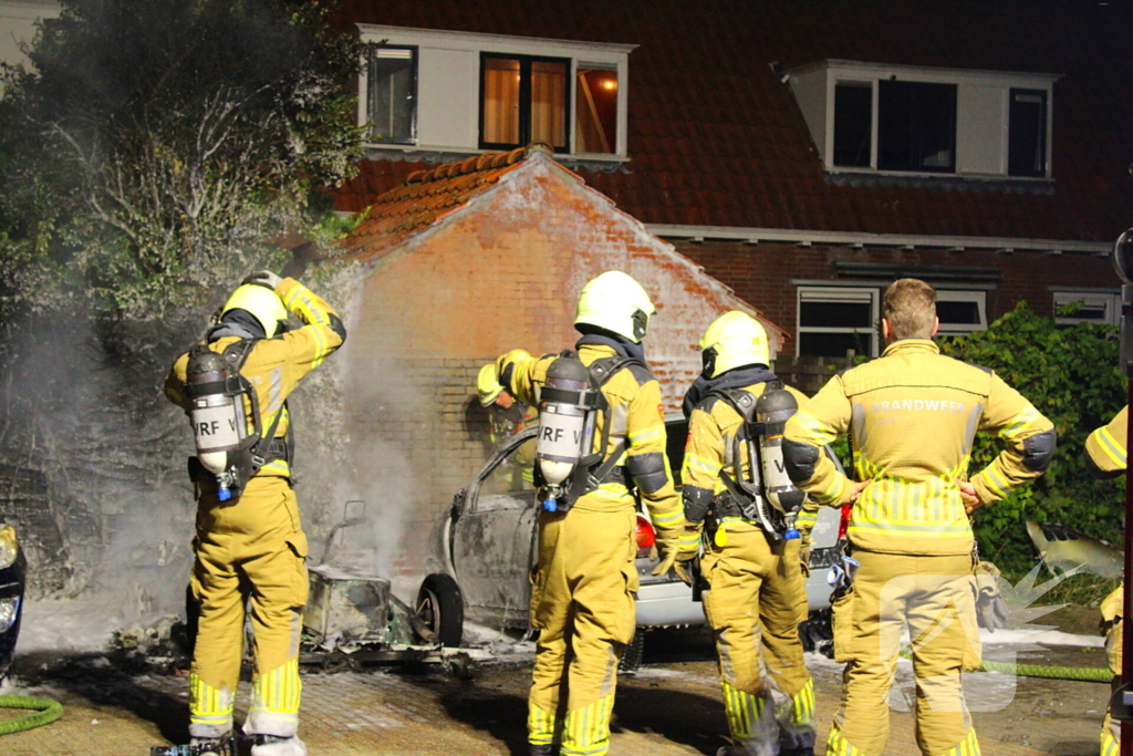 Auto's in vlammen op