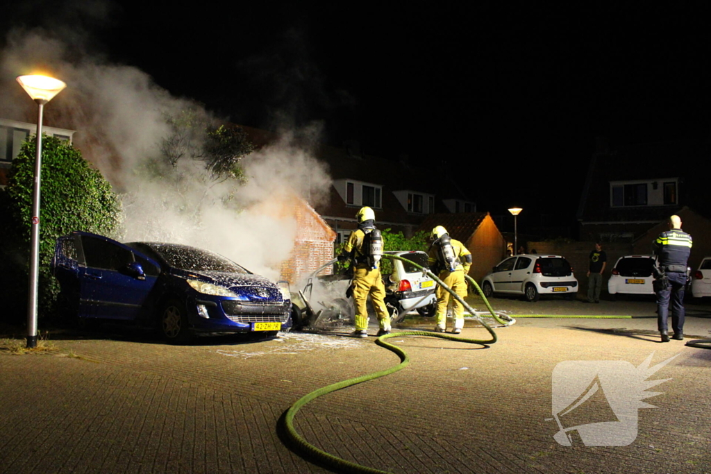Auto's in vlammen op