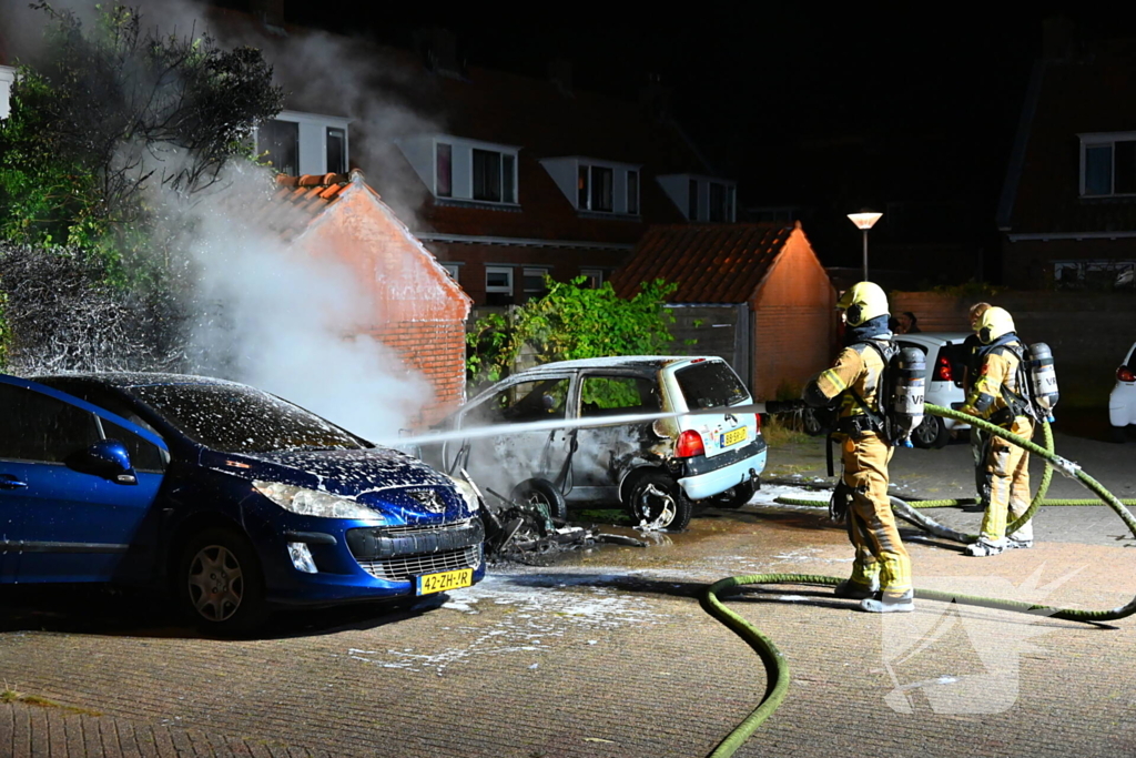 Auto's in vlammen op