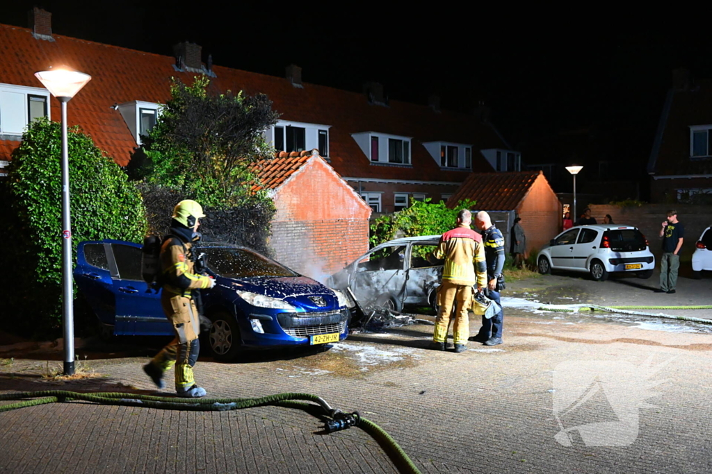 Auto's in vlammen op