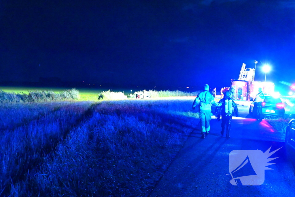 Voertuig te water, bestuurder gewond meegenomen