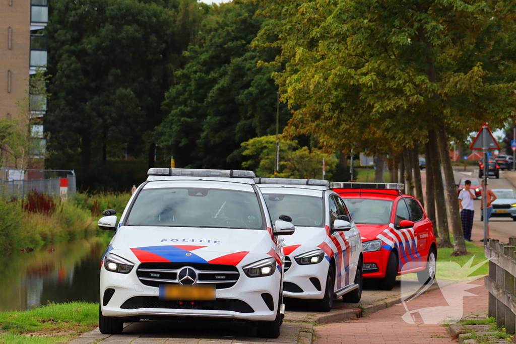 Zoekactie in water na aantreffen kinderfiets