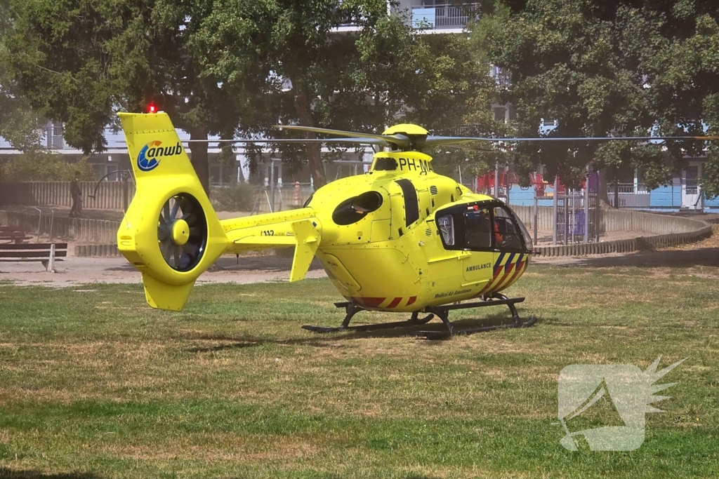 Traumateam ingezet bij bedrijfsongeval in autogarage