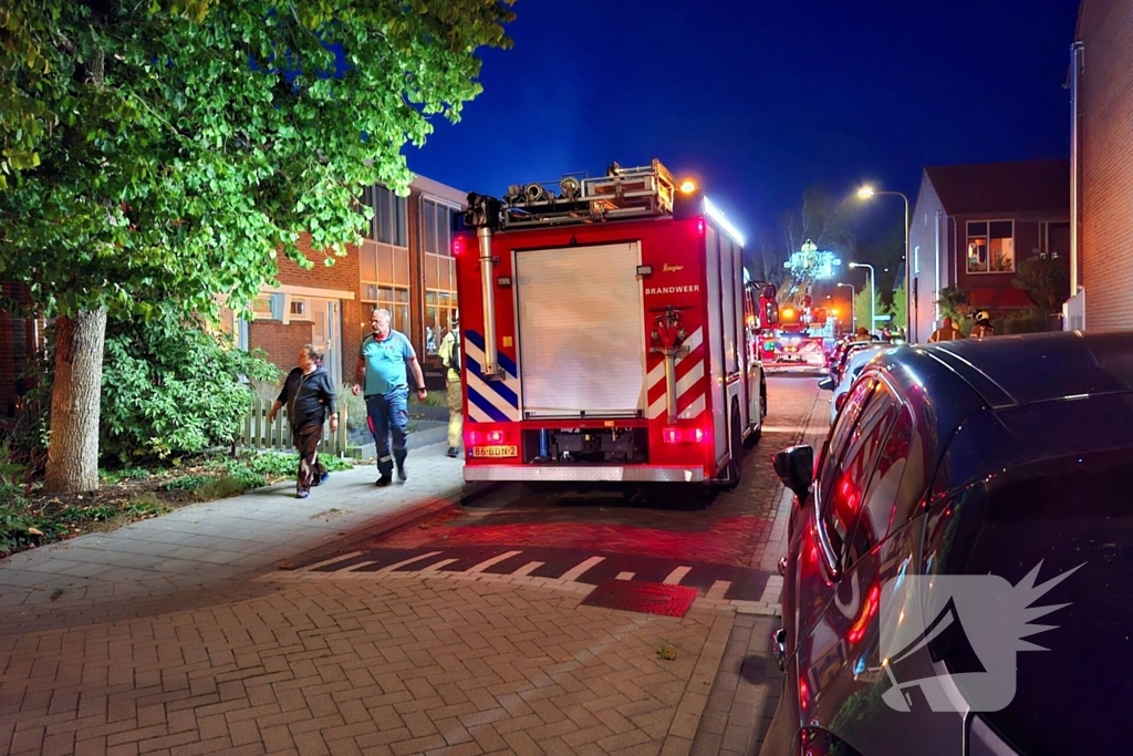 Uitslaande brand verwoest woning