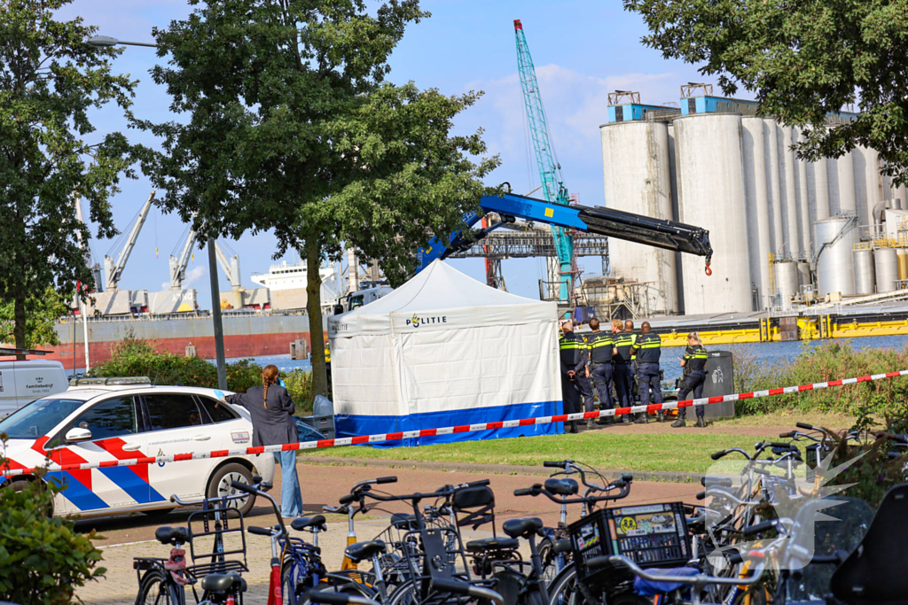 Overleden persoon bij waterincident