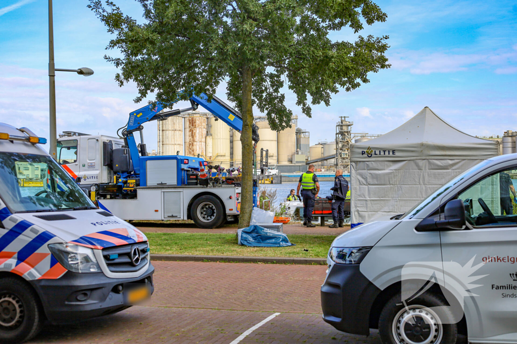Overleden persoon bij waterincident