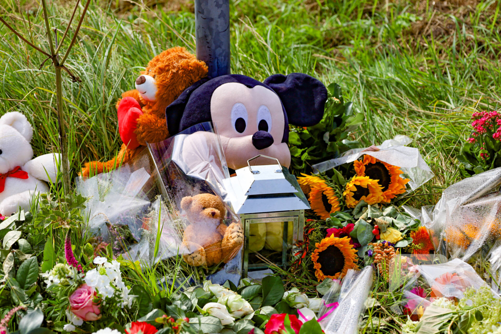 Herdenkingsplek voor Lisa groeit