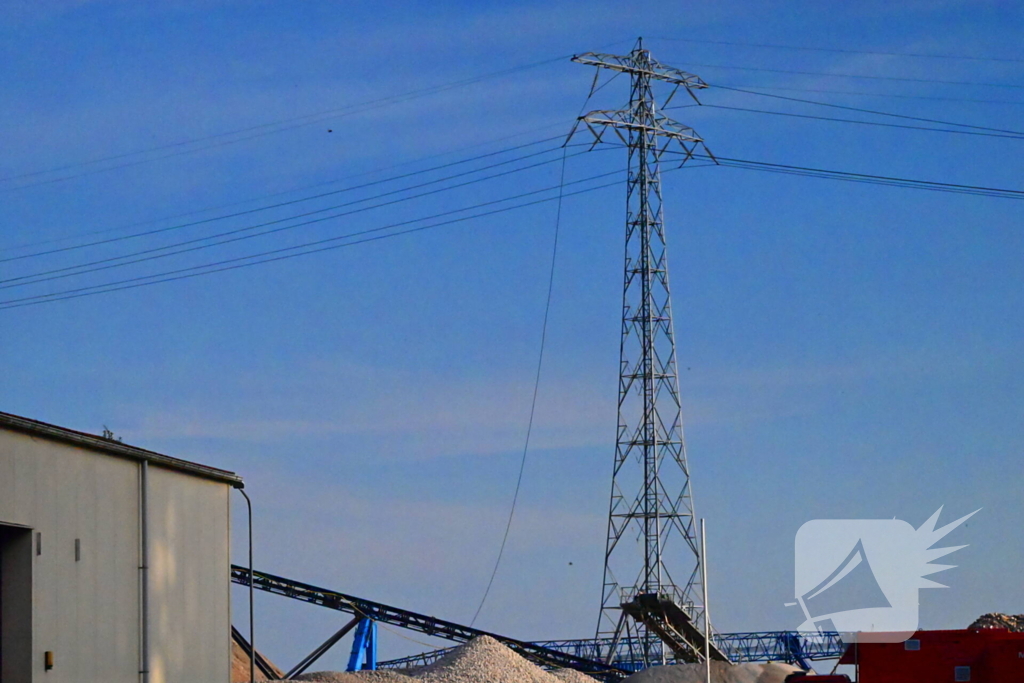 Schip veroorzaakt grote stroomstoring, duizenden mensen getroffen