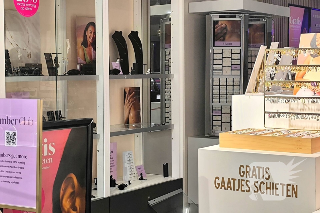 Politie onderzoekt juwelier-inbraak