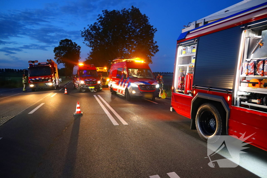 Auto ondersteboven in sloot na ongeval
