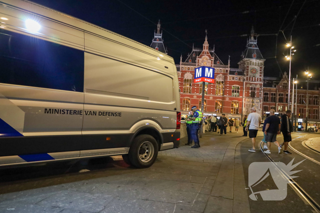 Metrostation afgesloten door verdacht pakketje