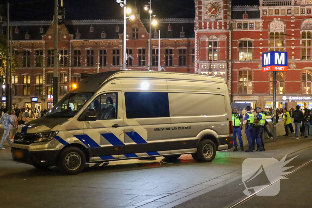 Metrostation afgesloten door verdacht pakketje