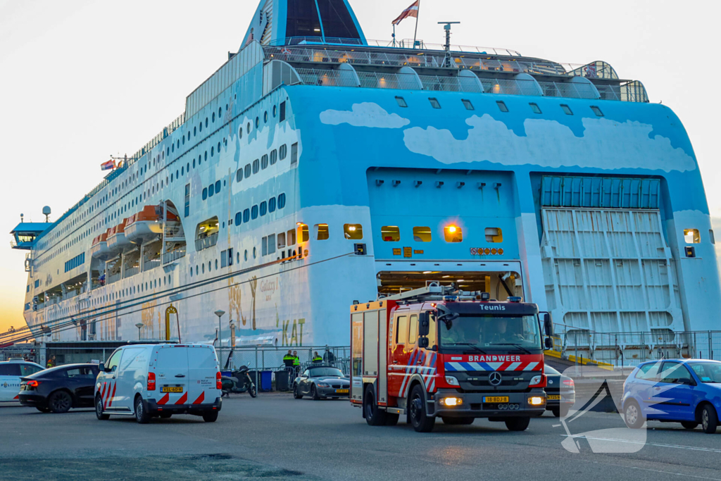 Brand op asielzoekersboot onder controle