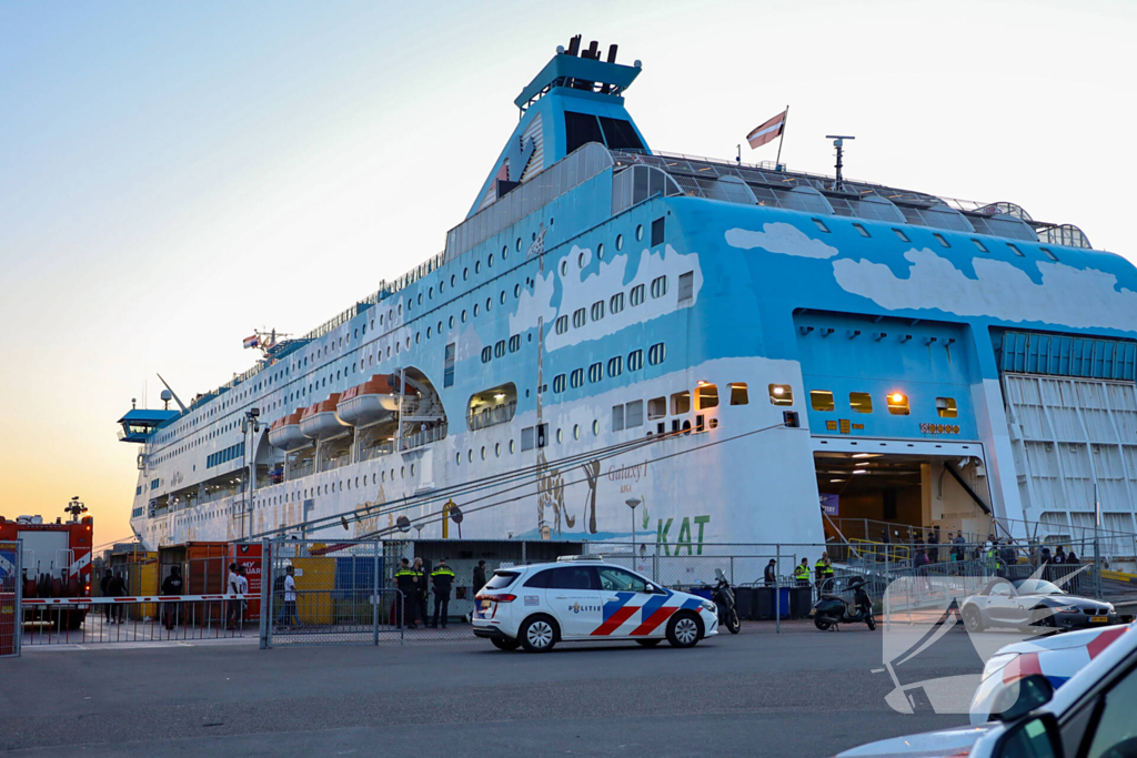 Brand op asielzoekersboot onder controle