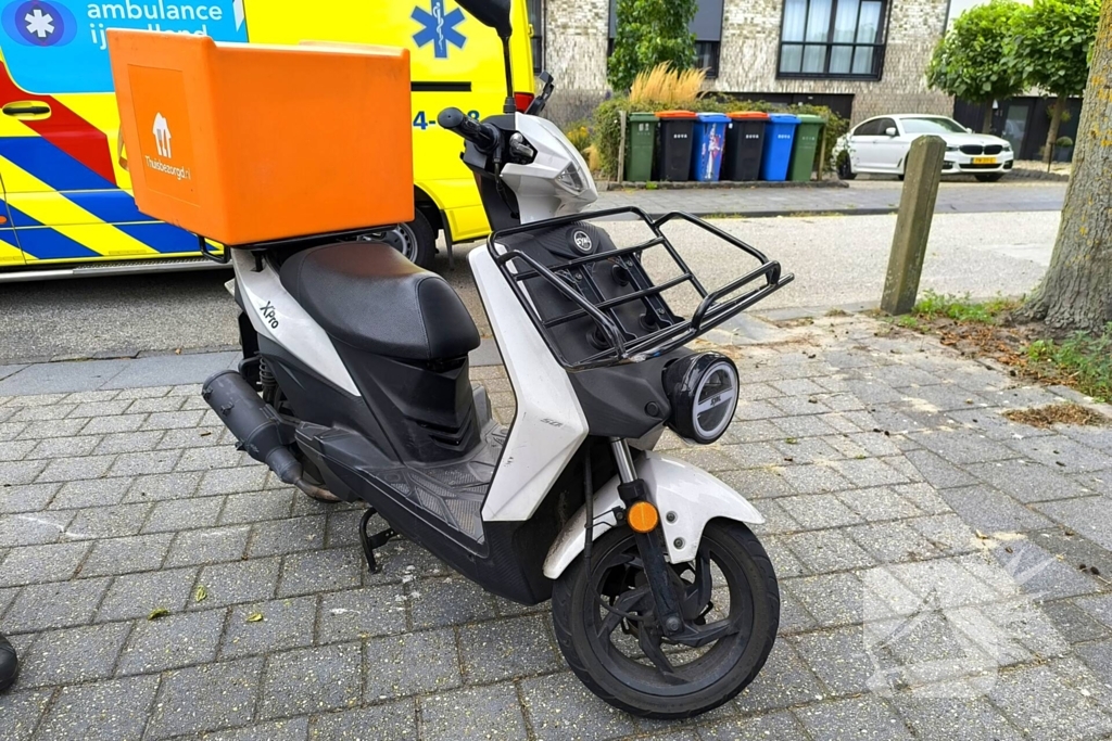 Politie en ambulance na botsing