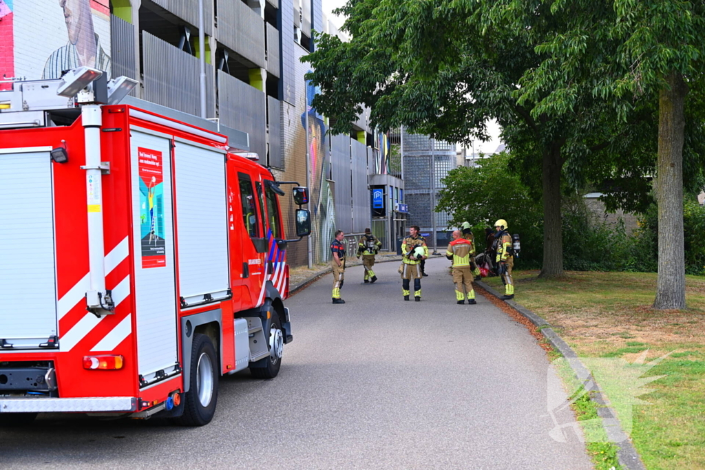 Zwerver veroorzaakt brand