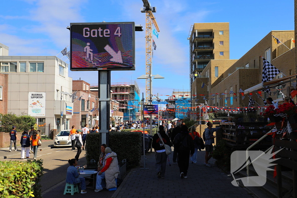 Drukte voor Formule 1 race op circuit Zandvoort