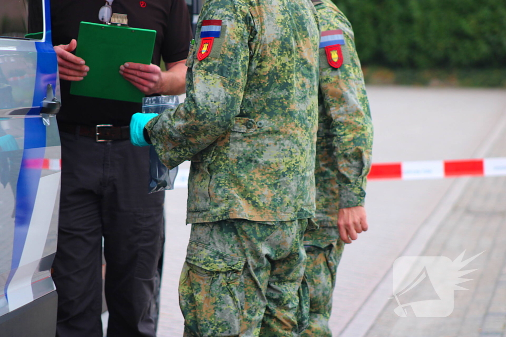 EOD onderzoekt explosief