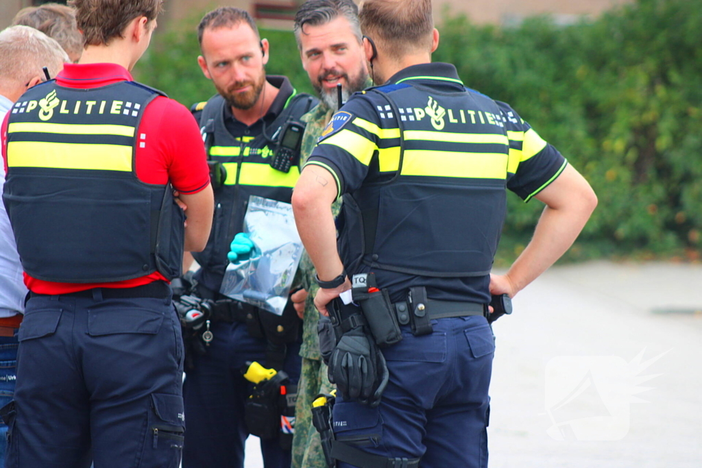 EOD onderzoekt explosief
