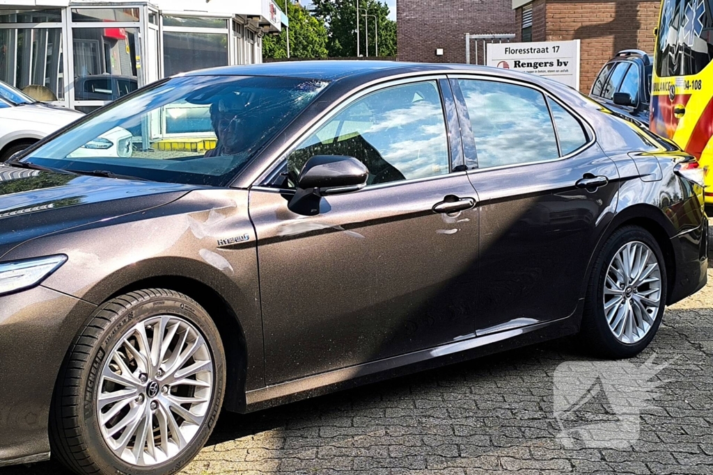 Fietser gewond bij botsing met auto