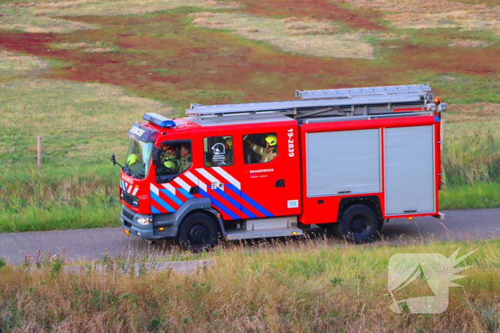 Bermbrand zet natuurgebied in vuur