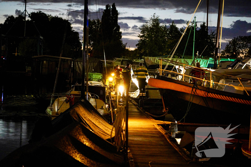 Reddingsactie na ongeluk op boot