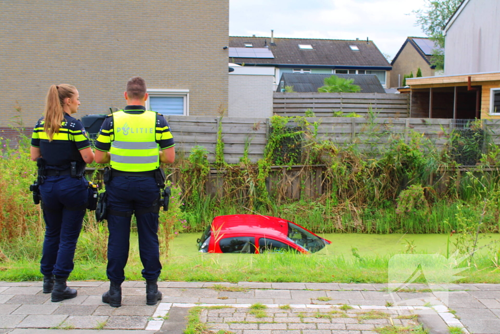 Berging na ongeval met voertuig te water